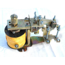 Электромагнитное реле РЭВ 821